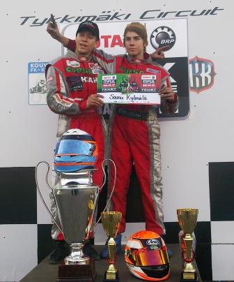 2 podium_60811.jpg